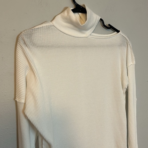 We the Free Just for You waffle turtleneck with cutout. White, womens size small - Picture 2 of 6
